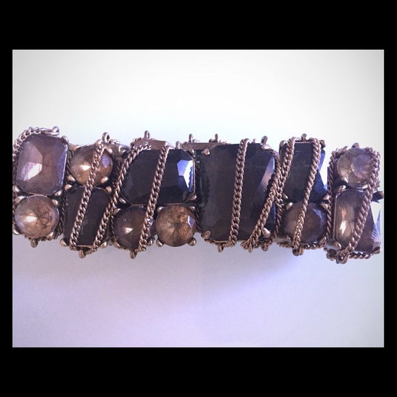 Gorgeous Bracelet with a Vintage Look - Picture 1 of 3