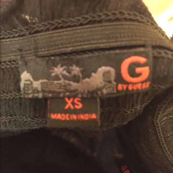 Guess- top! - Picture 4 of 4