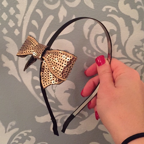 Black and gold bow headband