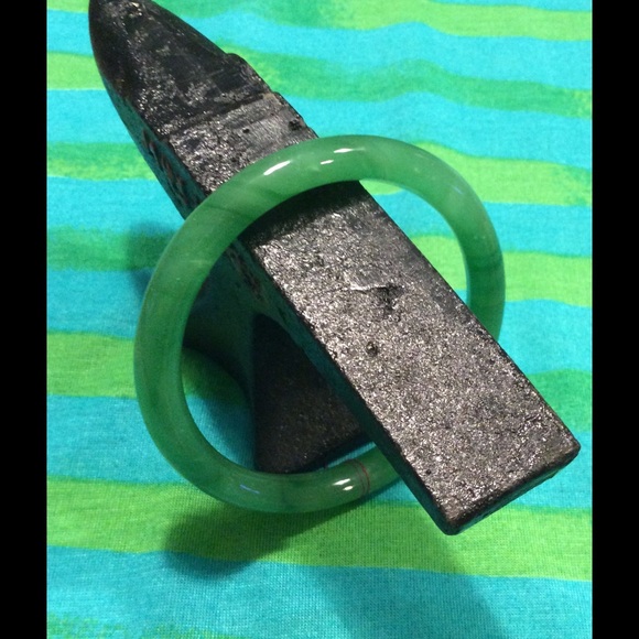 Simply Gorgeous Jade Bangle Bracelet