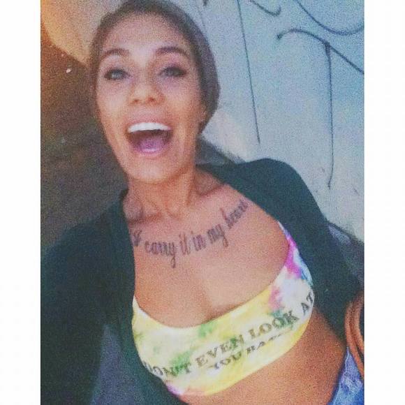 Meet your Posher, Danica - Picture 1 of 1