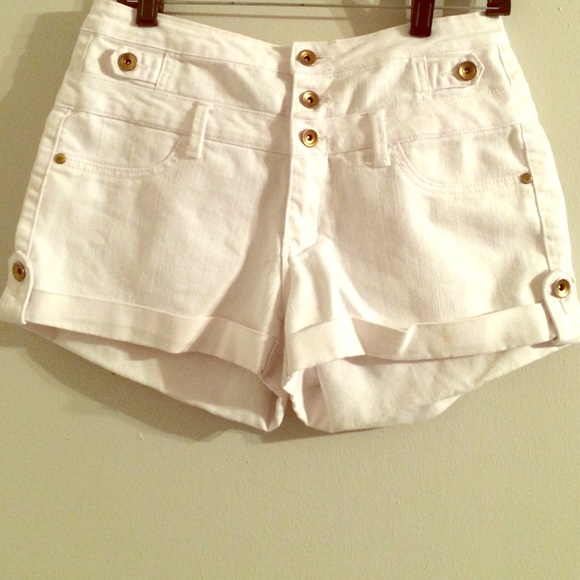 white high waisted shorts