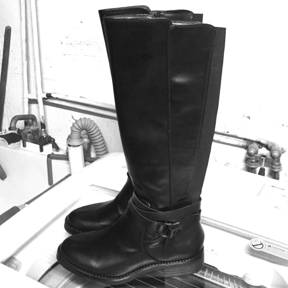 KENNETH COLE REACTION BOOTS
