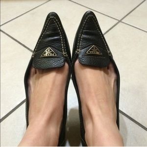 Adorable 100%Prada authentic !
