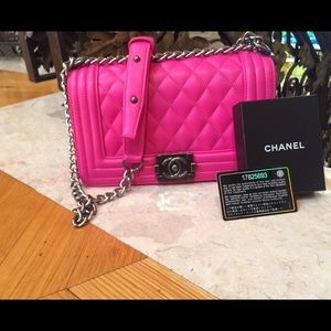Like new pink Chanel Le Boy Flap Shoulder Bag