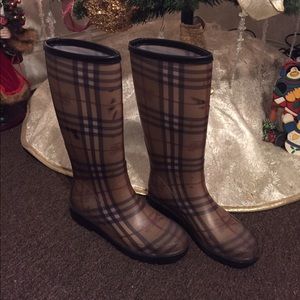 Burberry rain boots