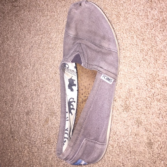 Toms