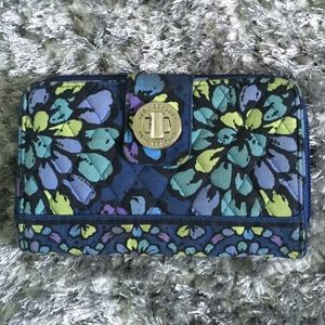 Vera Bradley wallet