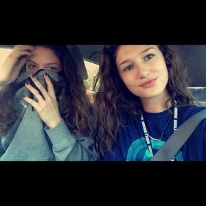 Meet your Posher, Joelle