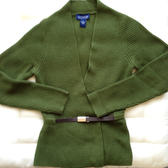❌SOLD❌Ann Taylor Cardigan Sweater - Picture 3 of 3