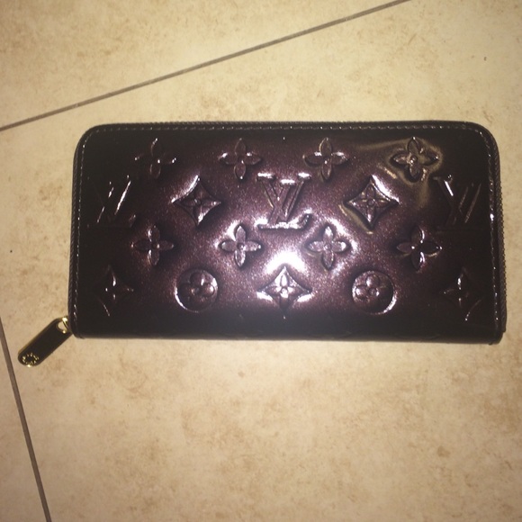 Louis Vuitton rouge fauviste wallet