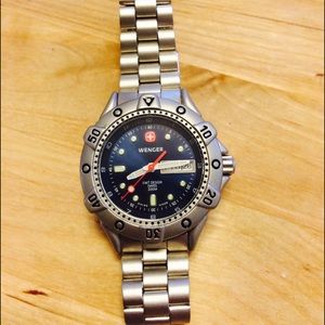 Wenger Swiss Army Silver Watch w Clasp