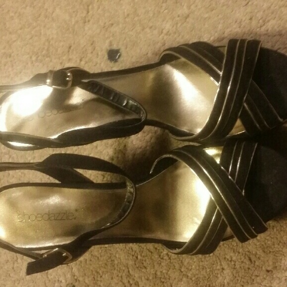 Shoe dazzle heels