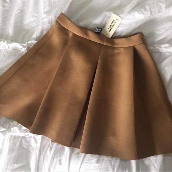 Forever 21 Dresses & Skirts - Forever 21 Pleated Scuba Skirt