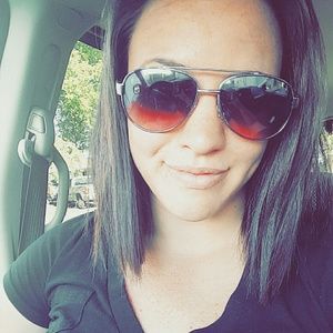 Meet your Posher, Kimberly