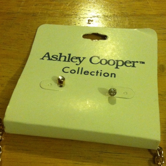 Ashley set - Picture 2 of 4