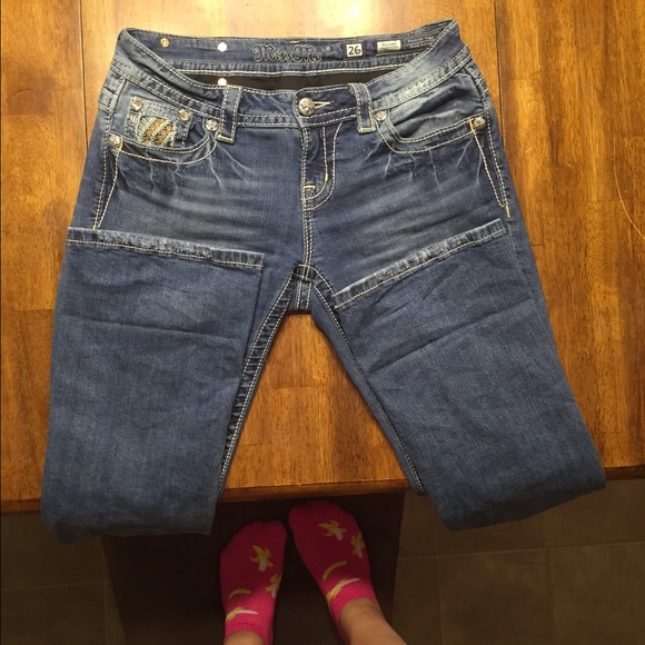 Jeans - Picture 2 of 4