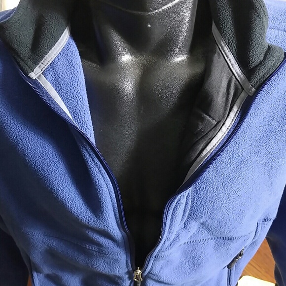 Jacket - Picture 3 of 4