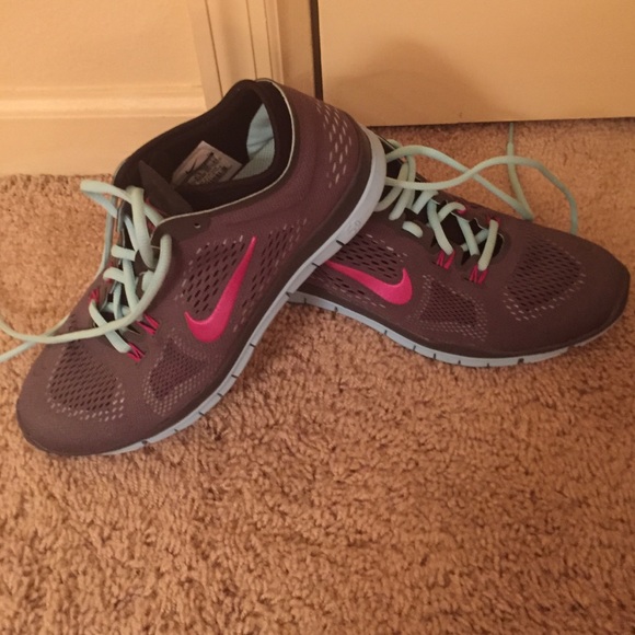 Nike Free 5.0 size 8! Worn once