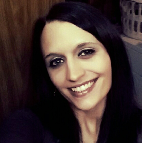 Meet your Posher, Kimberly - Picture 1 of 1