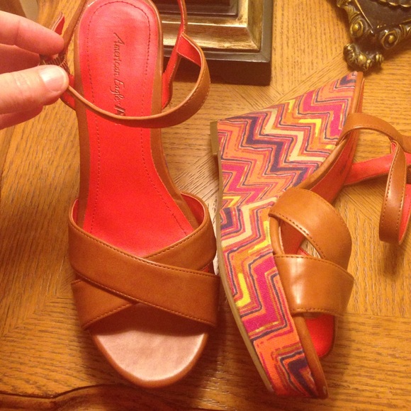 Adorable canvas wedges (used) read description