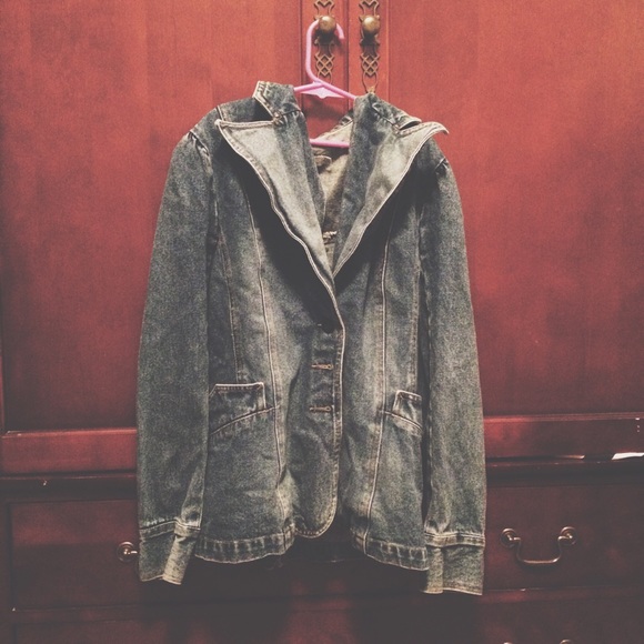 Brandy Melville denim jacket