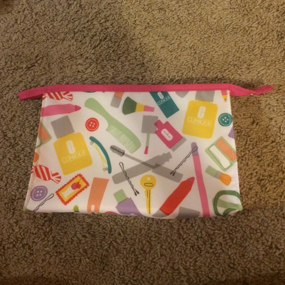 😍Clinique Make Up Bag!!! 🎉✨ LARGE BRAND NEW!✨🎊