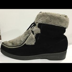 Yodelers Ankle Boots - Eskimo/Mukluk