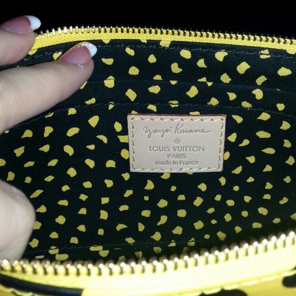 Purse - Picture 2 of 3