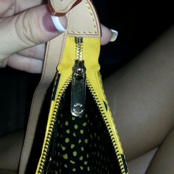 Purse - Picture 3 of 3