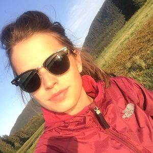 Meet your Posher, Dori