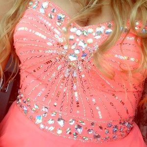 Coral Elegant Dress Size: 8