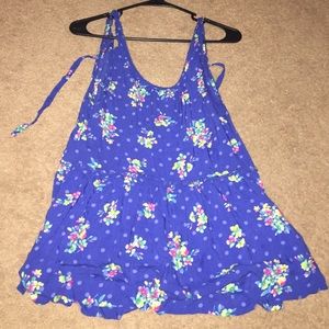 Floral Hollister tank
