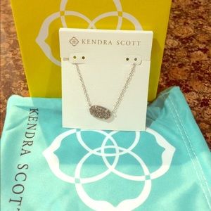 NWT Kendra Scott Elisa pendant necklace