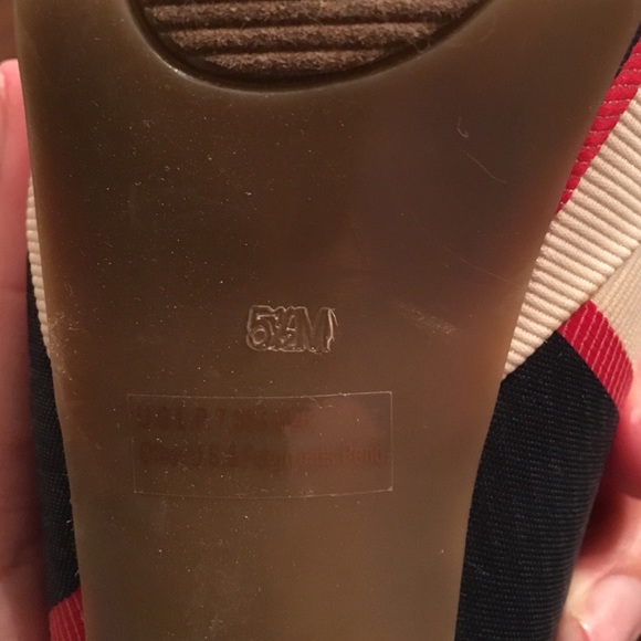 Guess Heels, size 5 1/2 M. - Picture 3 of 3
