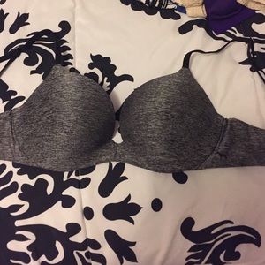 VS bra 32D