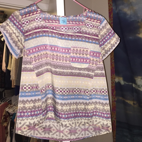 Nice quality patterned shirt - Picture 1 of 2