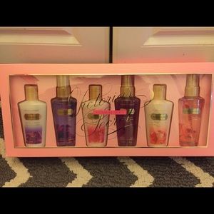 NIB Victoria's Secret gift set