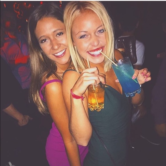 Meet your Posher, Holly - Picture 1 of 1