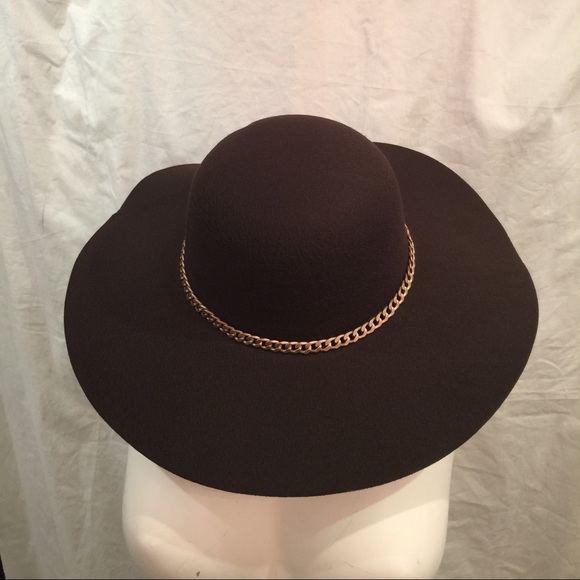 Accessories - Brown floppy hat