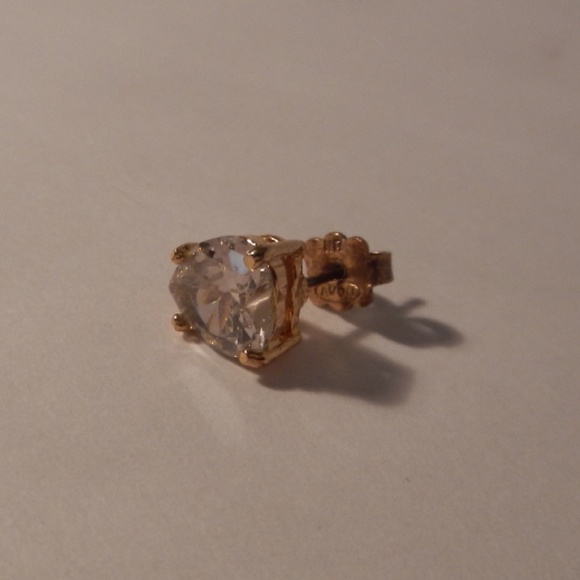 Crystal Stud Earrings - Picture 3 of 4