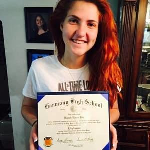 Meet your Posher, Hannah