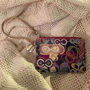 Multicolored Coach Poppy Wristlet! Great condition