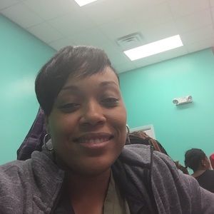 Meet your Posher, Gina