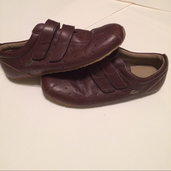 Lacoste Shoes - Brown leather Lacoste sneakers