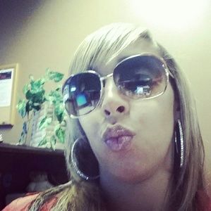 Meet your Posher, Patrice