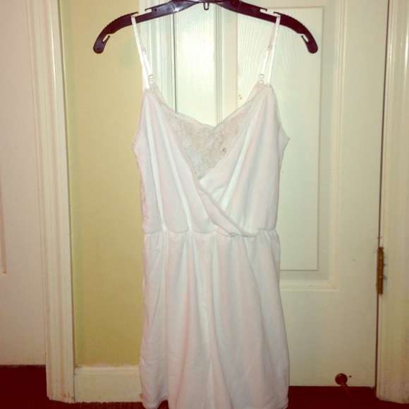 Sleeveless shorts jumpsuit