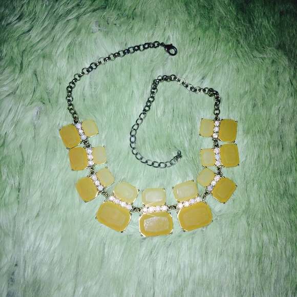 Statement necklace