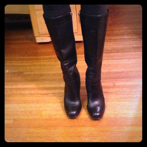 Leather Tommy Hilfiger Heeled Boots. Size 6.5