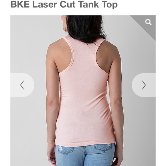 🔴SOLD🔴 BKE Pink Cut Out Lace Tank💕 - Picture 2 of 2